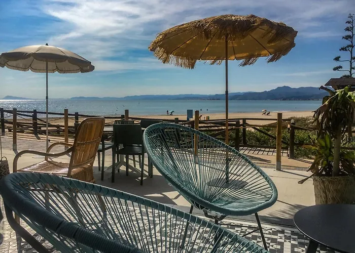 Panoramic Sea Views Apartmán *