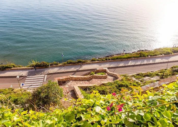 Panoramic Sea Views